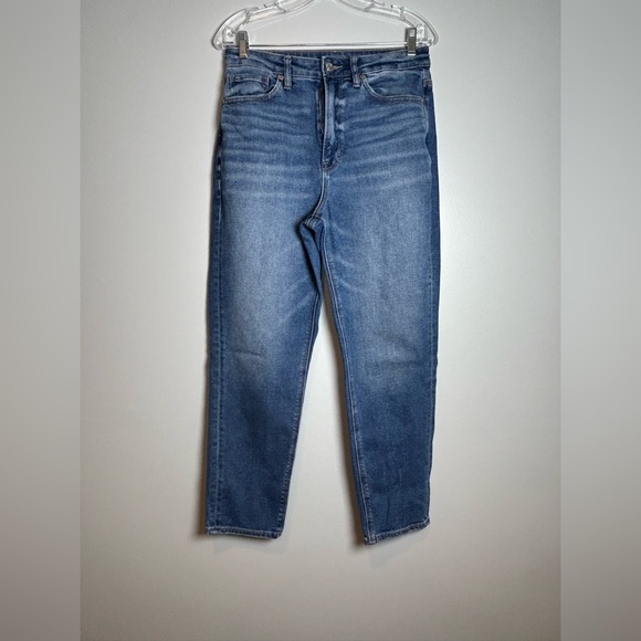American Eagle Outfitters Denim - American Eagle highest rise mom Jeans size 6 regular high waist stretch denim